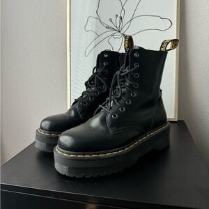 Dr. Marten Jadon Boot 🖤